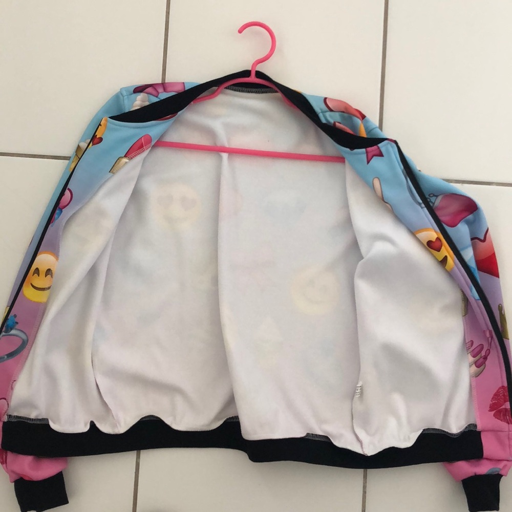 Jacket - Picture 2 of 4